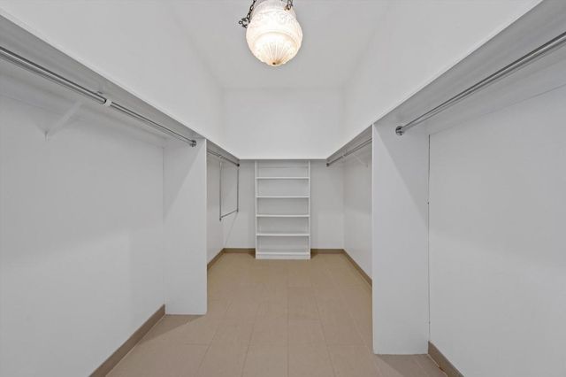 47200 Amir Drive, Palm Desert, CA 92260