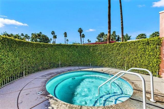 47200 Amir Drive, Palm Desert, CA 92260