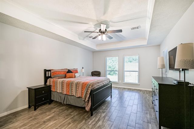 3602 Pine Stream Drive, Pearland, TX 77581