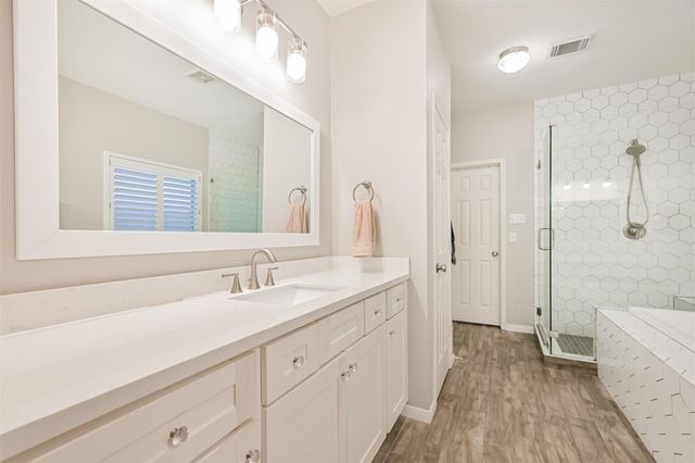 3602 Pine Stream Drive, Pearland, TX 77581