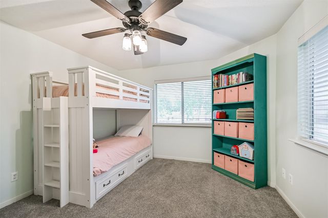3602 Pine Stream Drive, Pearland, TX 77581