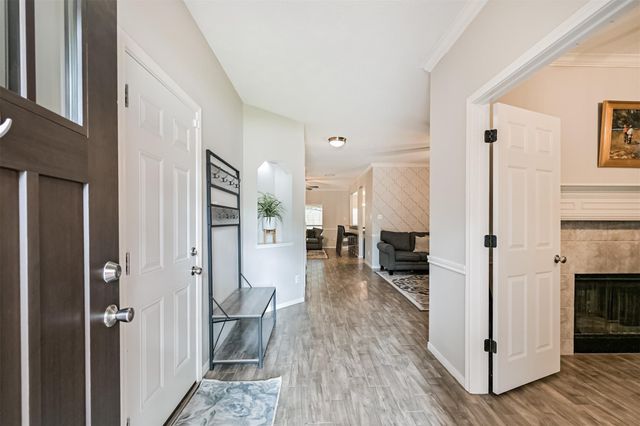 3602 Pine Stream Drive, Pearland, TX 77581