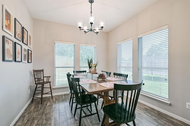 3602 Pine Stream Drive, Pearland, TX 77581