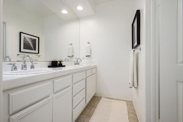 205 Paseo Gregario, Palm Desert, CA 92211