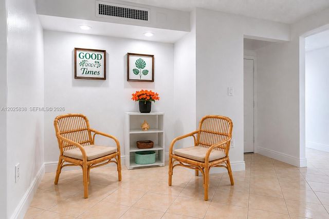 3401 N Country Club Dr 307, Aventura, FL 33180