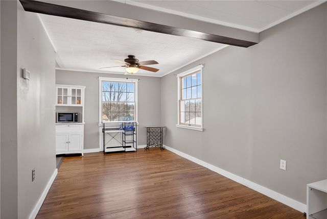 612 Independence Dr, Clairton, PA 15025