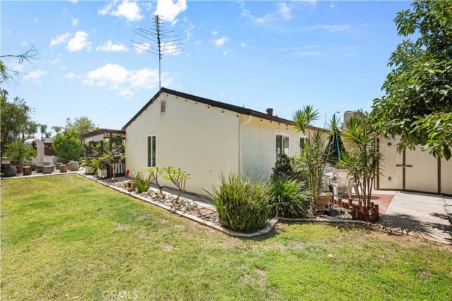 871 W Francis, Corona, CA 92882