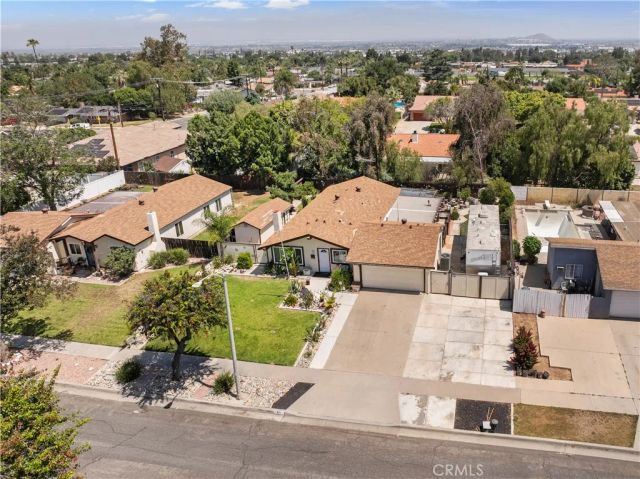 871 W Francis, Corona, CA 92882