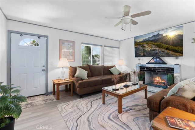 871 W Francis, Corona, CA 92882