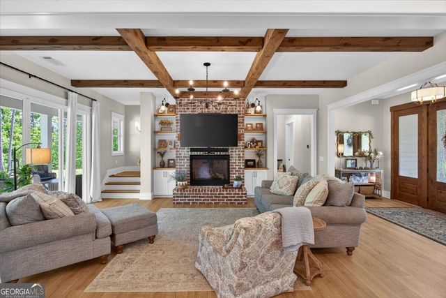 800 Garland Mountain Trail, Waleska, GA 30183