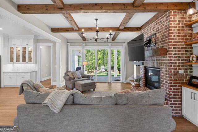 800 Garland Mountain Trail, Waleska, GA 30183
