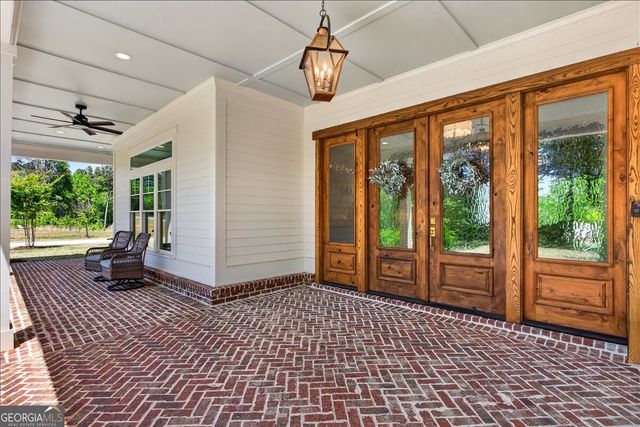 800 Garland Mountain Trail, Waleska, GA 30183