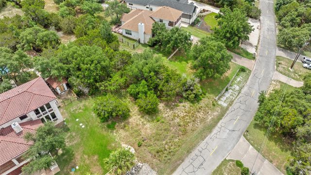 109 Cowal DR N, Spicewood, TX 78669