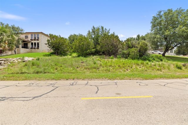 109 Cowal DR N, Spicewood, TX 78669