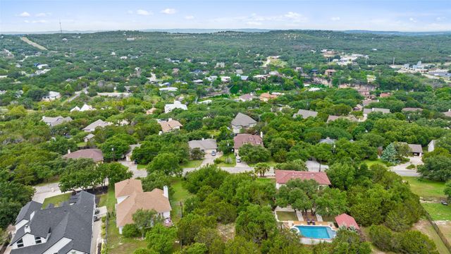 109 Cowal DR N, Spicewood, TX 78669
