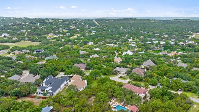 109 Cowal DR N, Spicewood, TX 78669