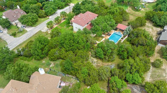 109 Cowal DR N, Spicewood, TX 78669