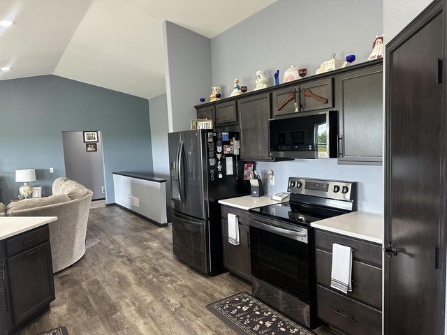 800 Linda LANE, Watertown, WI 53094