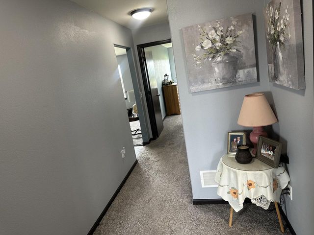 800 Linda LANE, Watertown, WI 53094