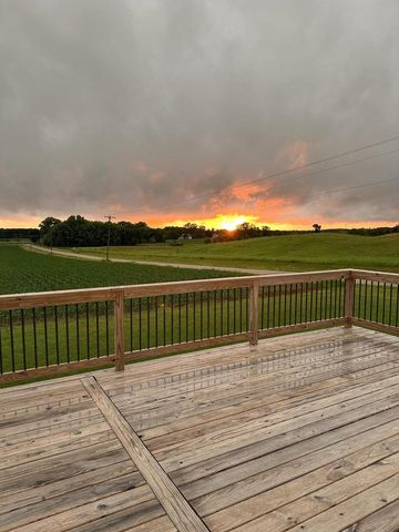 800 Linda LANE, Watertown, WI 53094