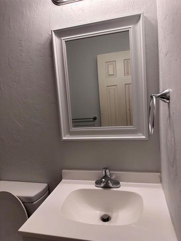 3431 NE 13th Avenue, Oakland Park, FL 33334