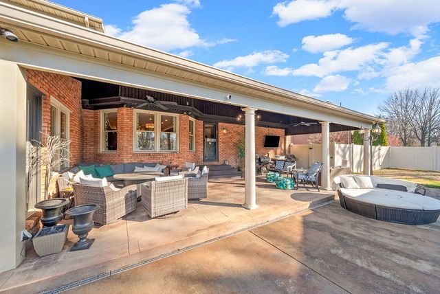 235 Oxford Street, Hopkinsville, KY 42240