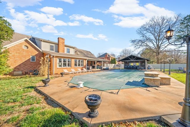 235 Oxford Street, Hopkinsville, KY 42240