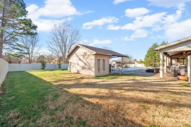 235 Oxford Street, Hopkinsville, KY 42240