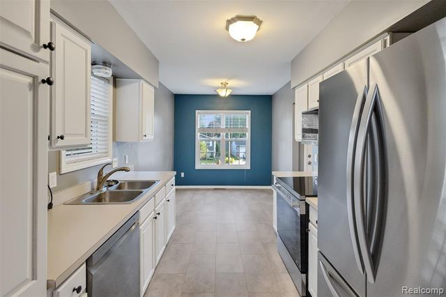 3850 Faber Terrace, Waterford, MI 48328