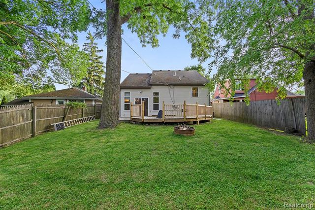3850 Faber Terrace, Waterford, MI 48328
