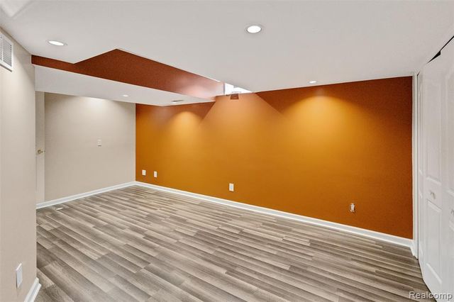 3850 Faber Terrace, Waterford, MI 48328
