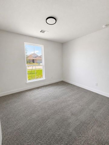 2230 W Post Oak Circle, Dayton, TX 77535