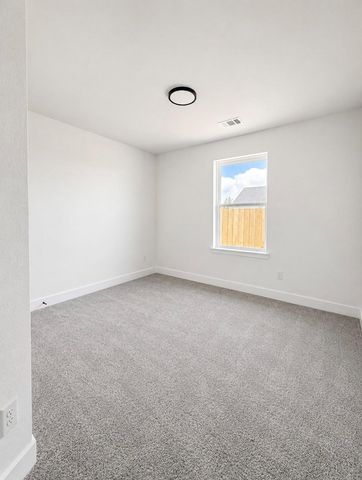 2230 W Post Oak Circle, Dayton, TX 77535