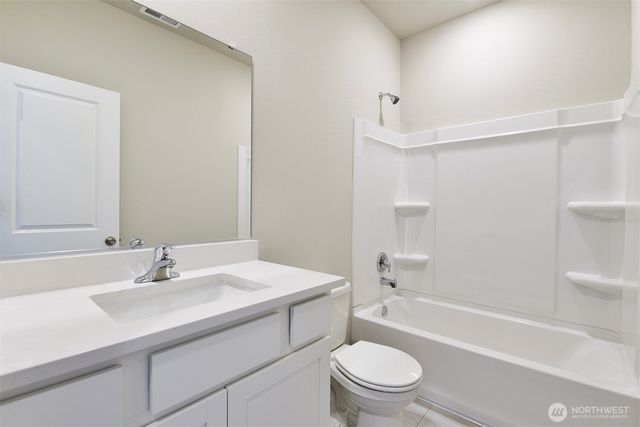 9752 Brown Street SE, Yelm, WA 98597
