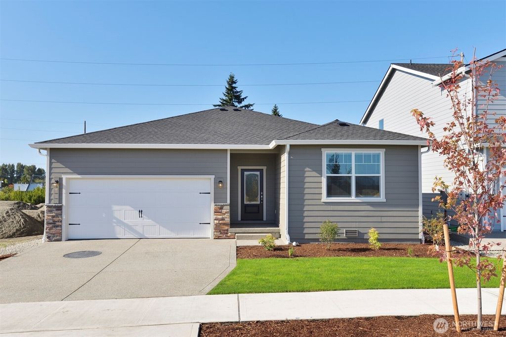 9752 Brown Street SE, Yelm, WA 98597