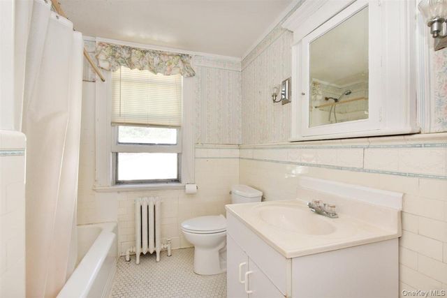 101 Wallace Street, Freeport, NY 11520
