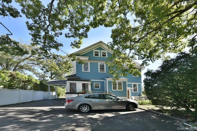 101 Wallace Street, Freeport, NY 11520