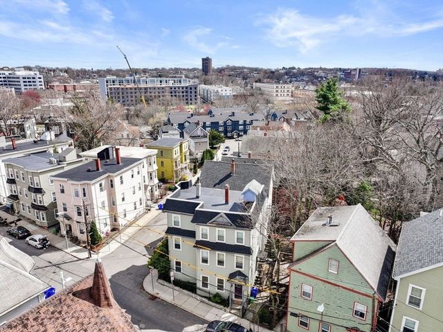 26 Armstrong St 3, Boston, MA 02130