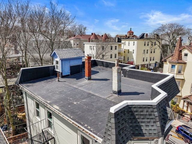 26 Armstrong St 3, Boston, MA 02130