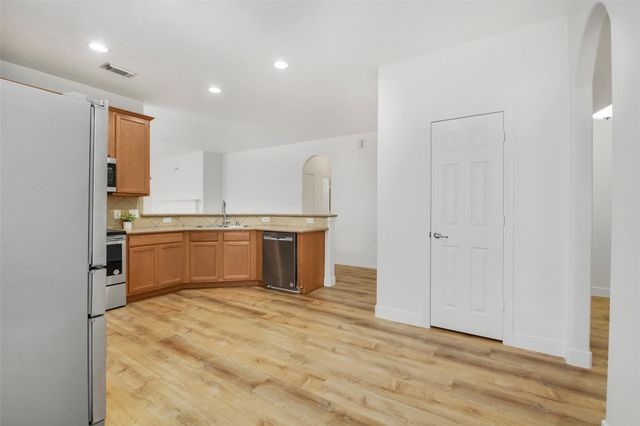 8718 Hostler Drive, Tomball, TX 77375