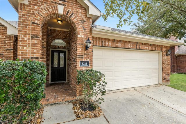 8718 Hostler Drive, Tomball, TX 77375