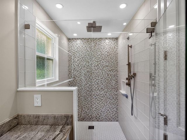 6077 NW 71st Terrace, Parkland, FL 33067