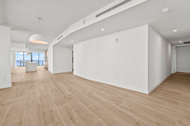 900 N Ocean Boulevard 406, Pompano Beach, FL 33062