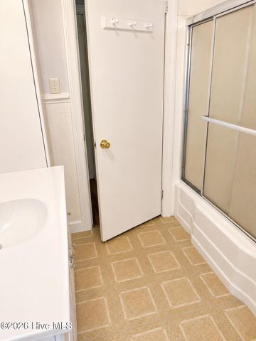 6764 Glenwood Drive, Grifton, NC 28530