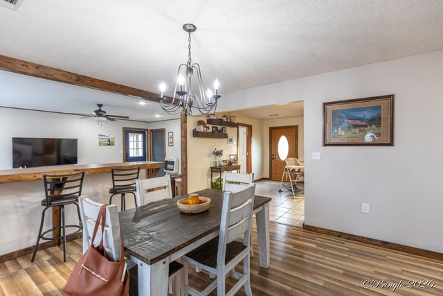 1876 County Road 6420, West Plains, MO 65775