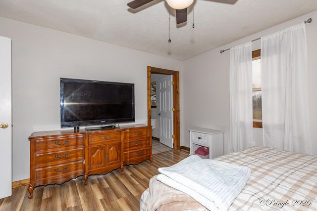 1876 County Road 6420, West Plains, MO 65775