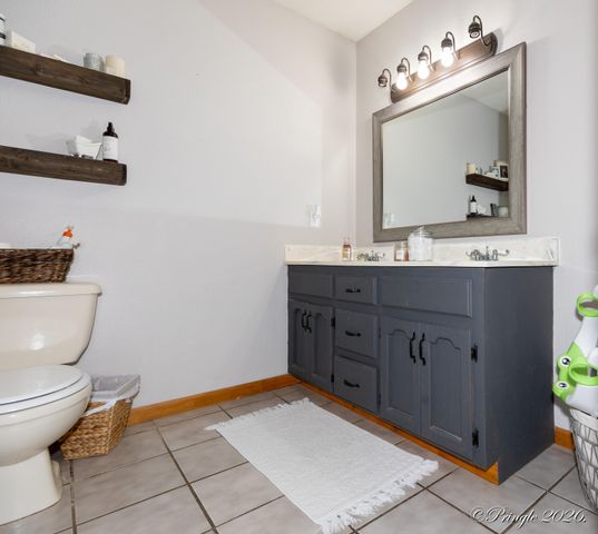 1876 County Road 6420, West Plains, MO 65775