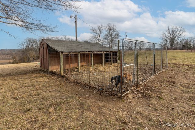 1876 County Road 6420, West Plains, MO 65775