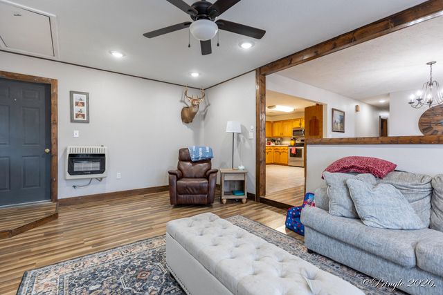 1876 County Road 6420, West Plains, MO 65775