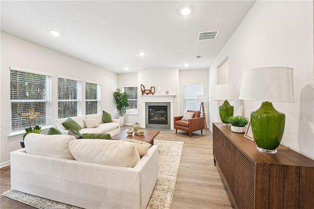 80 Proust Circle, Dallas, GA 30132